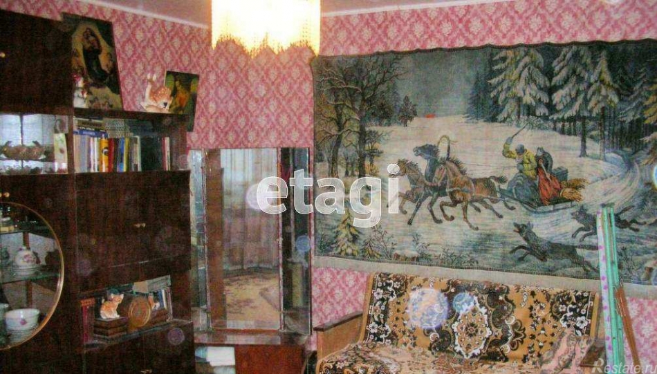 Продажа 2-комн квартиры на вторичном рынке Колпино, Заводской проспект,  д. 58