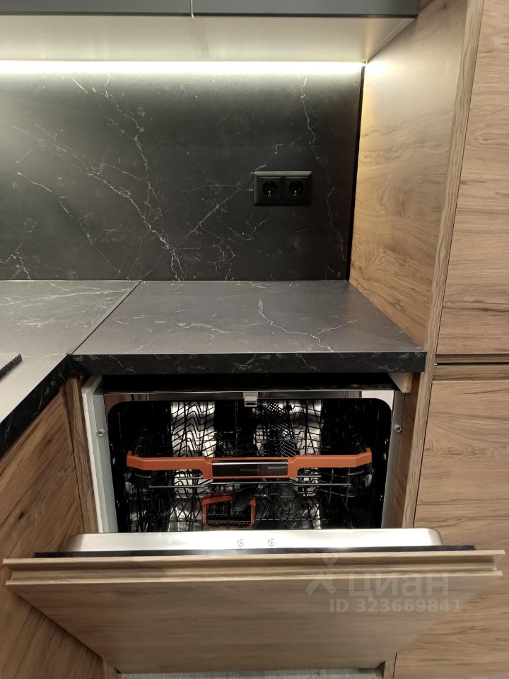 Продажа 2-комн квартиры на вторичном рынке Клинская улица, 2Ак7