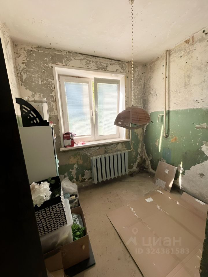 Продажа 1-комн квартиры на вторичном рынке Белоозерский пгт, Комсомольская улица, 9