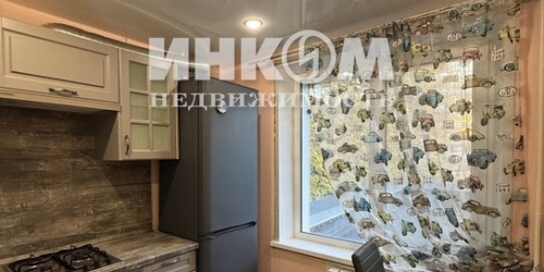 2-комн квартира Солнечногорская улица,  д. 11