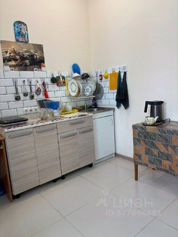 Продажа 2-комн квартиры на вторичном рынке Андреевка пгт, 33Б