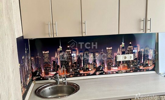 Продажа 2-комн квартиры на вторичном рынке Детская, Школьная улица,  д. 23