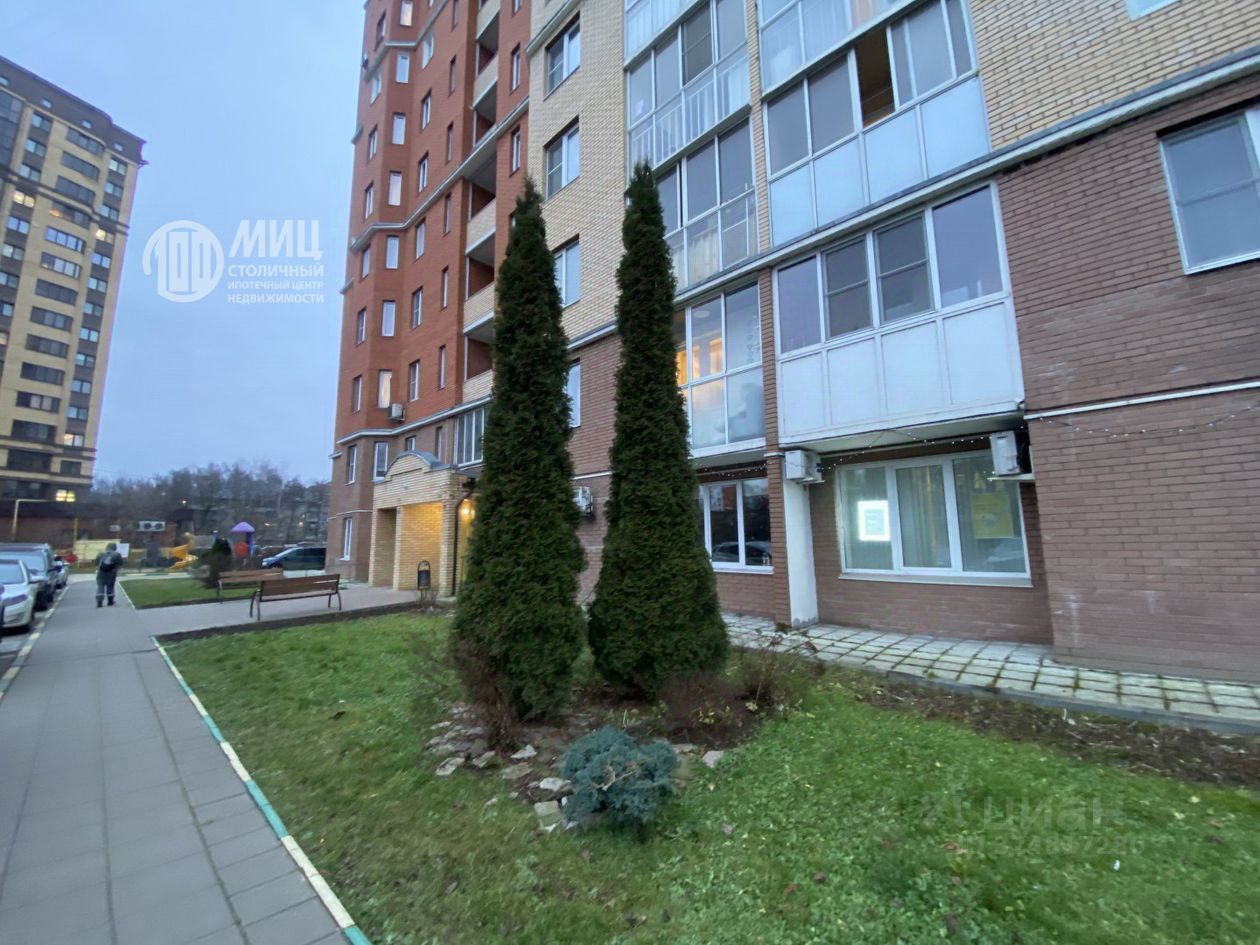 Продажа 2-комн квартиры на вторичном рынке Наро-Фоминск, улица Войкова, 1