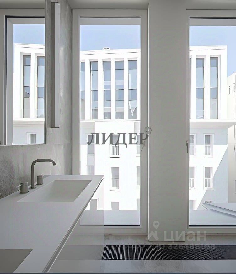 Продажа 3-комн квартиры на вторичном рынке улица Большая Полянка, 11/14С1