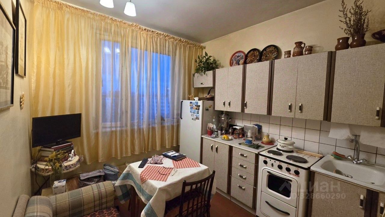 Продажа 2-комн квартиры на вторичном рынке Елецкая улица, 9К2