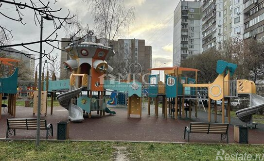 Продажа 4-комн квартиры на вторичном рынке улица Перерва,  д. 56/2