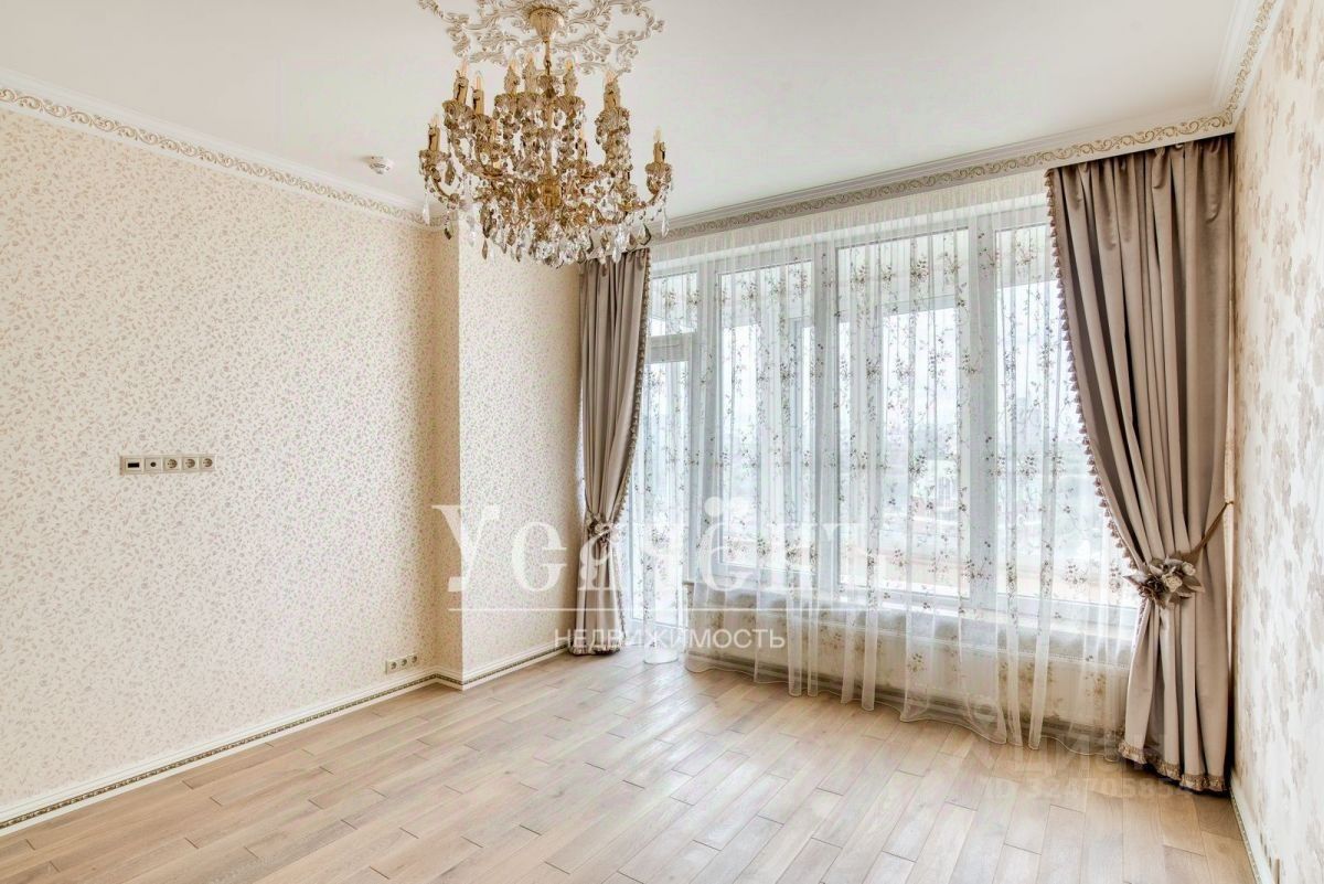 Продажа 3-комн квартиры на вторичном рынке Минская улица, 2