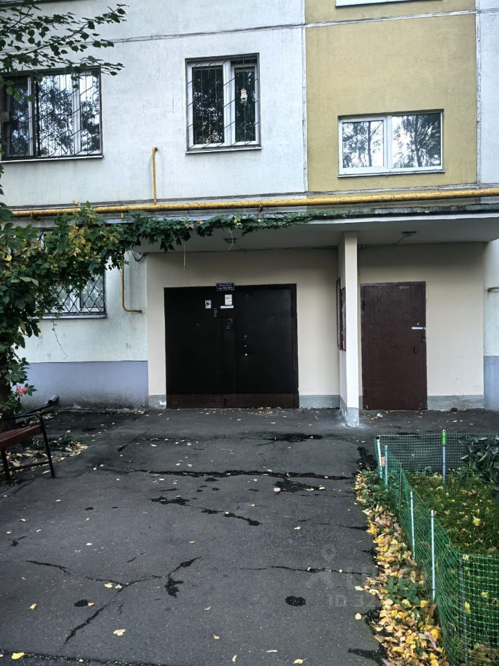 Продажа 1-комн квартиры на вторичном рынке улица Молостовых, 1К2