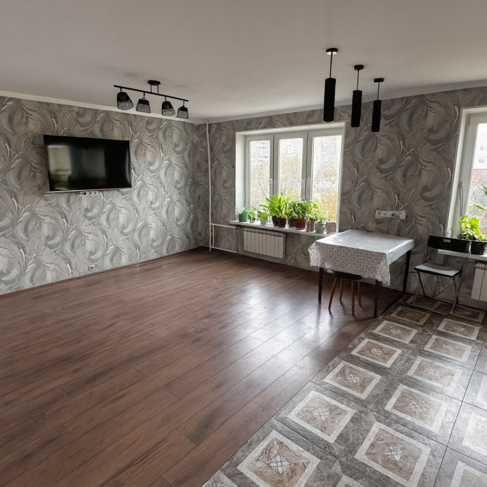 Продажа 3-комн квартиры на вторичном рынке Воронежская улица, 18