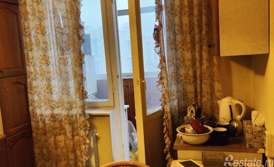 Продажа 3-комн квартиры на вторичном рынке Череповецкая улица,  д. 5/14