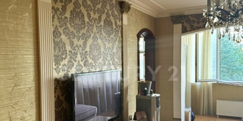 3-комн квартира улица Цюрупы,  д. 6