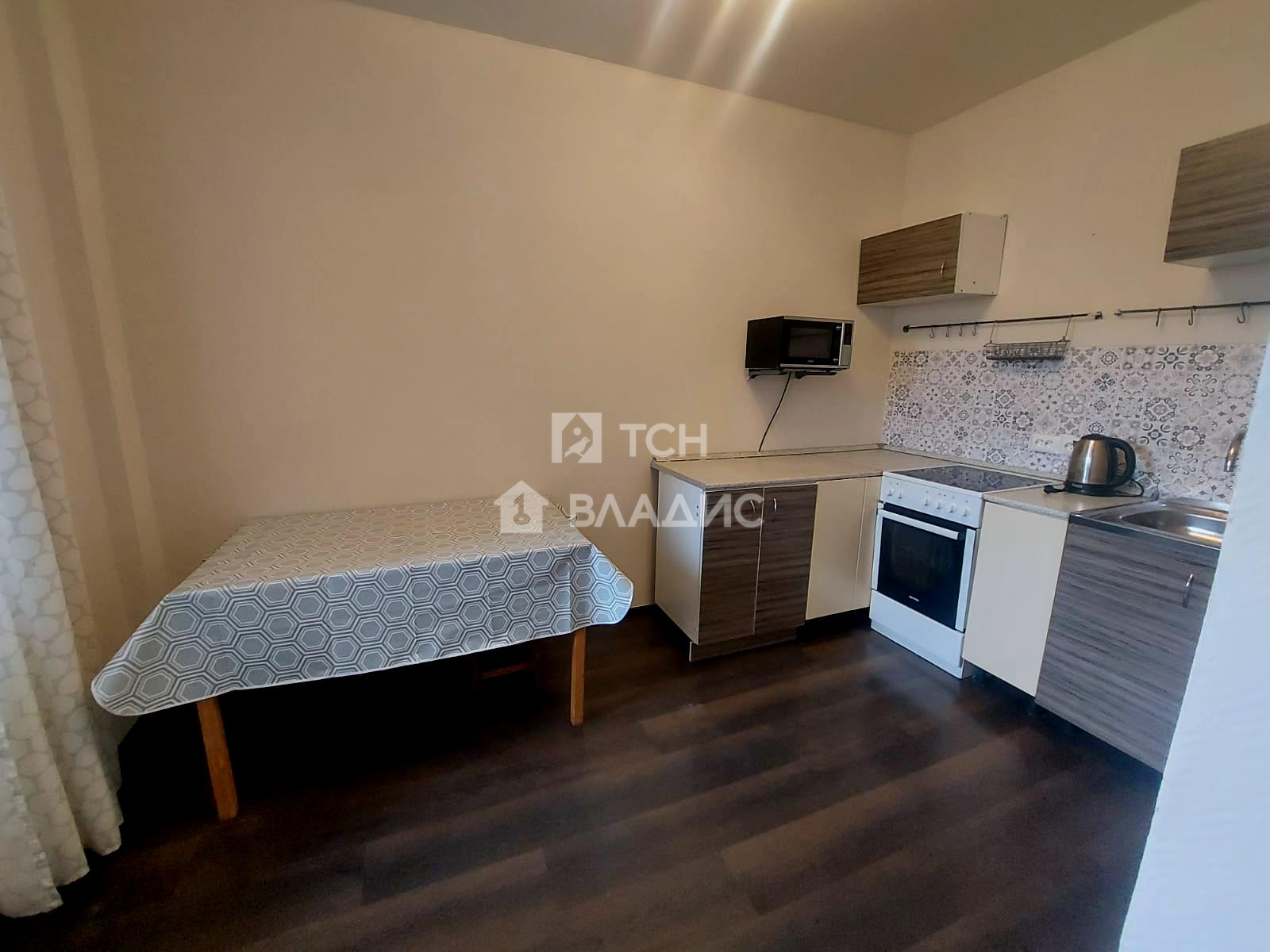 Аренда 1-комн квартиры на вторичном рынке рабочий посёлок Свердловский, улица Строителей, 12