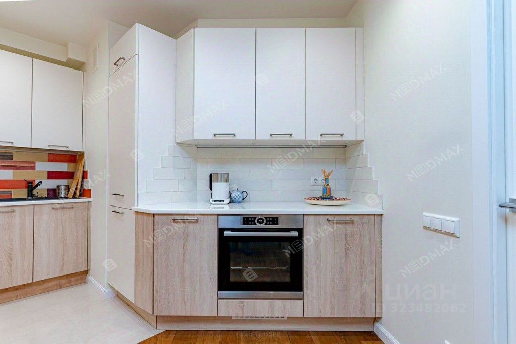 Аренда 3-комн квартиры на вторичном рынке набережная Реки Смоленки, 3к1