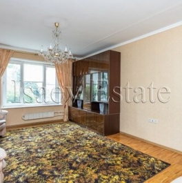 Продажа 3-комн квартиры на вторичном рынке Магаданская улица,  д. 13