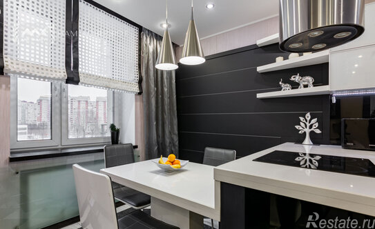 Продажа 4-комн квартиры на вторичном рынке Шкиперский проток,  д. 20