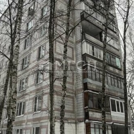 Продажа 4-комн квартиры на вторичном рынке ул Конёнкова,  д. 12А