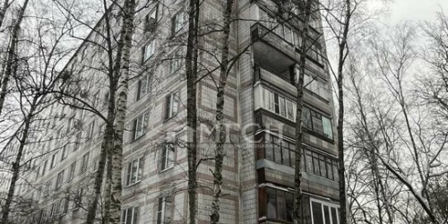 4-комн квартира ул Конёнкова,  д. 12А