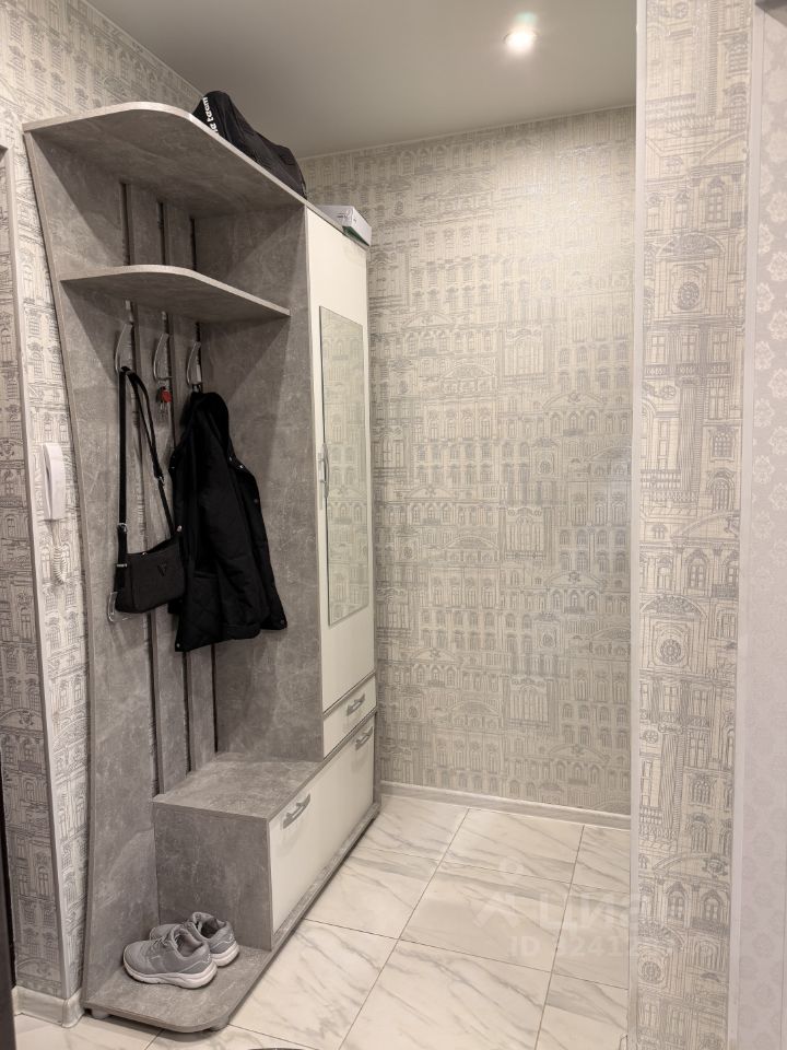 Продажа 1-комн квартиры на вторичном рынке Тосно г., шоссе Барыбина, 10А