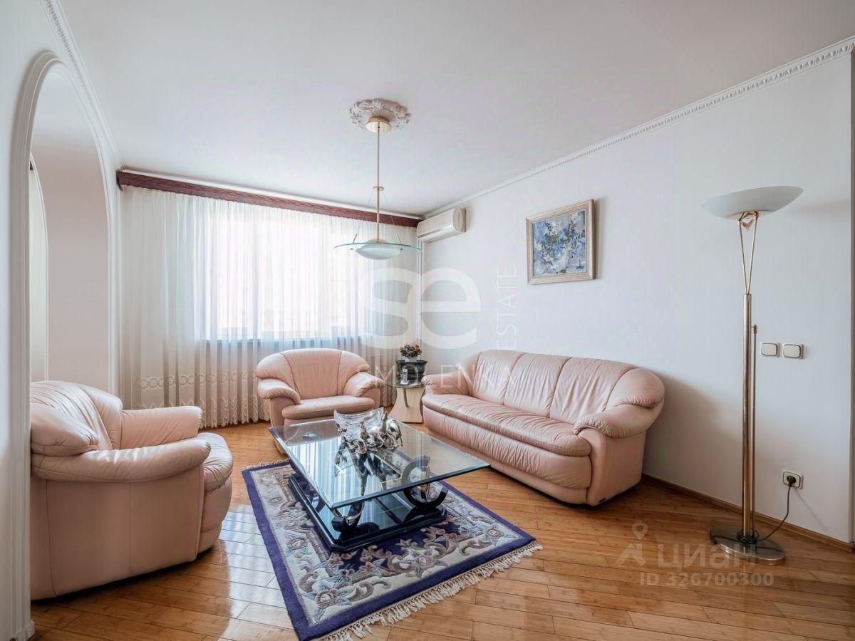 Продажа 4-комн квартиры на вторичном рынке улица Академика Королева, 8К1