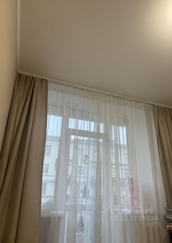 Продажа комнаты Большеохтинский проспект, 22к1