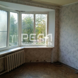 Продажа 1-комн квартиры на вторичном рынке Войсковицы, пл Манина,  д. 6