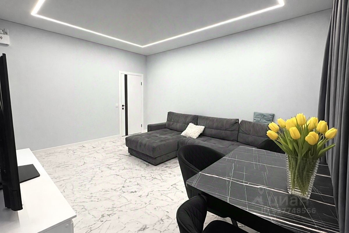 Продажа 3-комн квартиры на вторичном рынке Мончегорская улица, 11