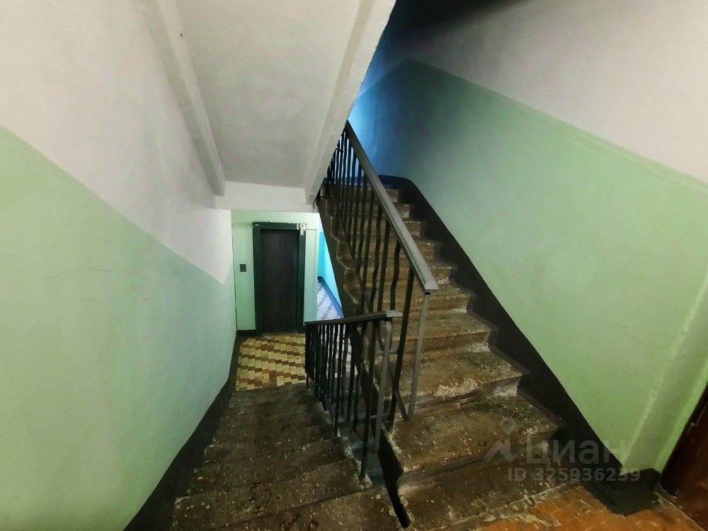 Продажа 2-комн квартиры на вторичном рынке Центральный мкр, улица Менделеева,  д. 1