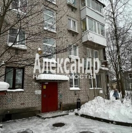 Продажа 2-комн квартиры на вторичном рынке Приозерское городское поселение, Красноармейская улица,  д. 8