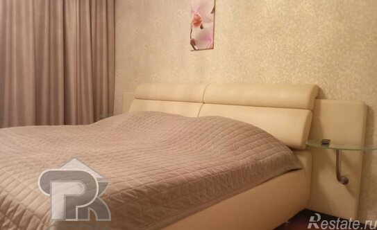 Продажа 1-комн квартиры на вторичном рынке Радужная улица,  д. 14 к3