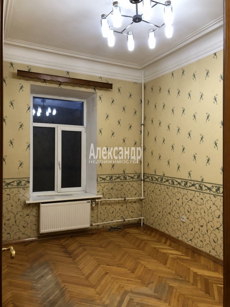 Продажа 4-комн квартиры на вторичном рынке 5-я Советская ул. ,  д. 37