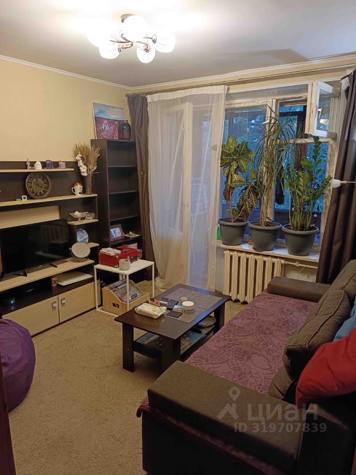 Продажа 1-комн квартиры на вторичном рынке улица Генерала Рычагова, 28/9