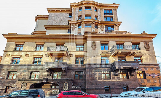 Продажа 6-комн квартиры на вторичном рынке Хилков переулок,  д. 1