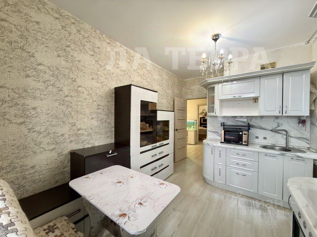 Продажа 2-комн квартиры на вторичном рынке Красногорск, бульвар Космонавтов, 7