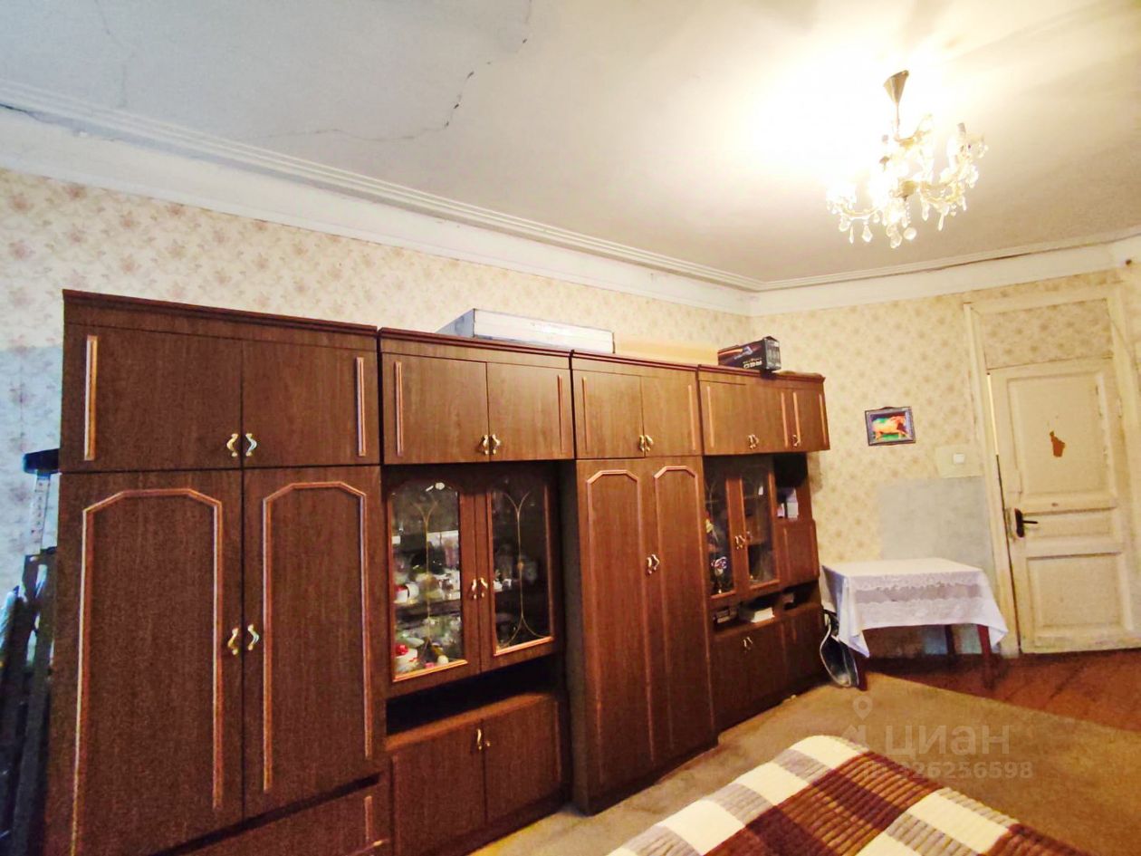 Продажа 3-комн квартиры на вторичном рынке улица Рубинштейна, 25