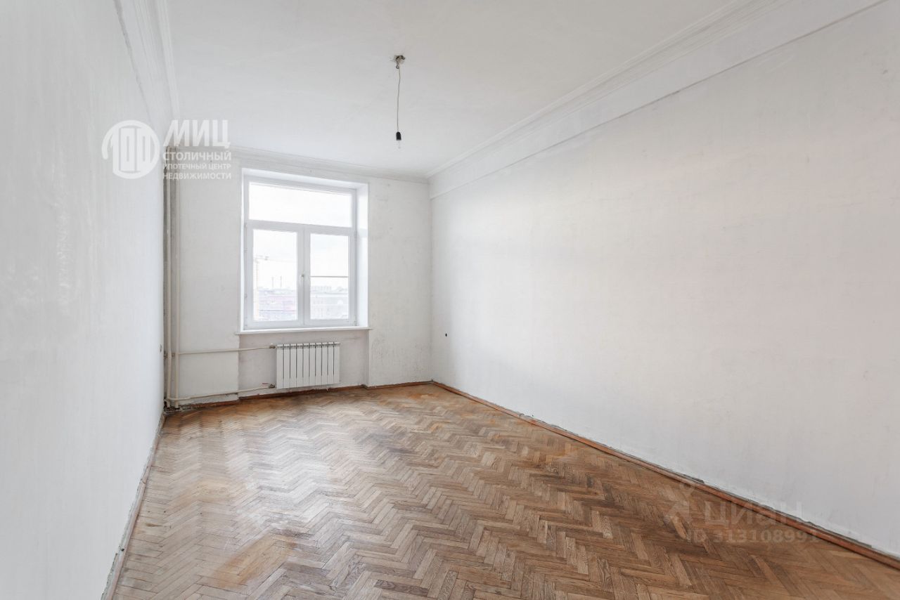 Продажа 2-комн квартиры на вторичном рынке улица Большая Полянка, 1/3