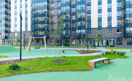 Продажа 3-комн квартиры на вторичном рынке Кудрово, ул Солнечная,  д. 10,  к. 1