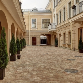 Продажа 3-комн квартиры на вторичном рынке Кутузова наб,  д. 24