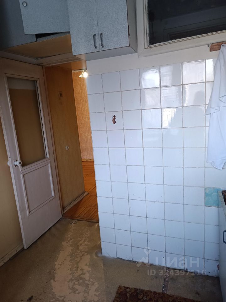 Продажа 4-комн квартиры на вторичном рынке Малаховка пгт, шоссе Быковское, 30