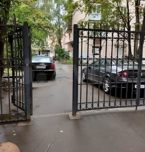 4-комн квартира 15-я Васильевского острова линия, 34