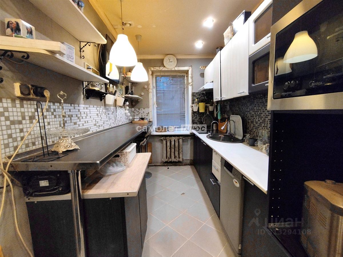 Продажа 3-комн квартиры на вторичном рынке д. Большое Буньково, переулок Демонстрационный, 1