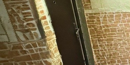 2-комн квартира пос. Первомайское, улица Ленина, 61