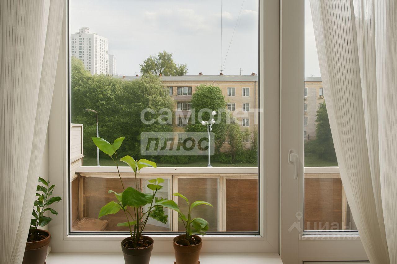 Продажа 2-комн квартиры на вторичном рынке проспект Маршала Жукова, 26