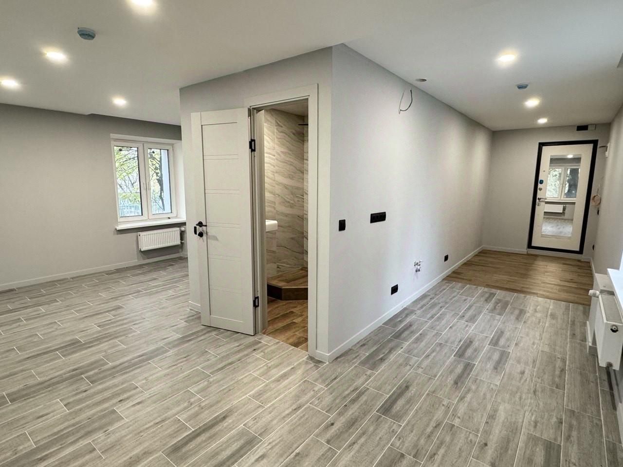 Продажа 2-комн квартиры на вторичном рынке улица Короленко, 5А