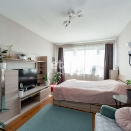 Продажа 3-комн квартиры на вторичном рынке улица Лёни Голикова,  д. 60
