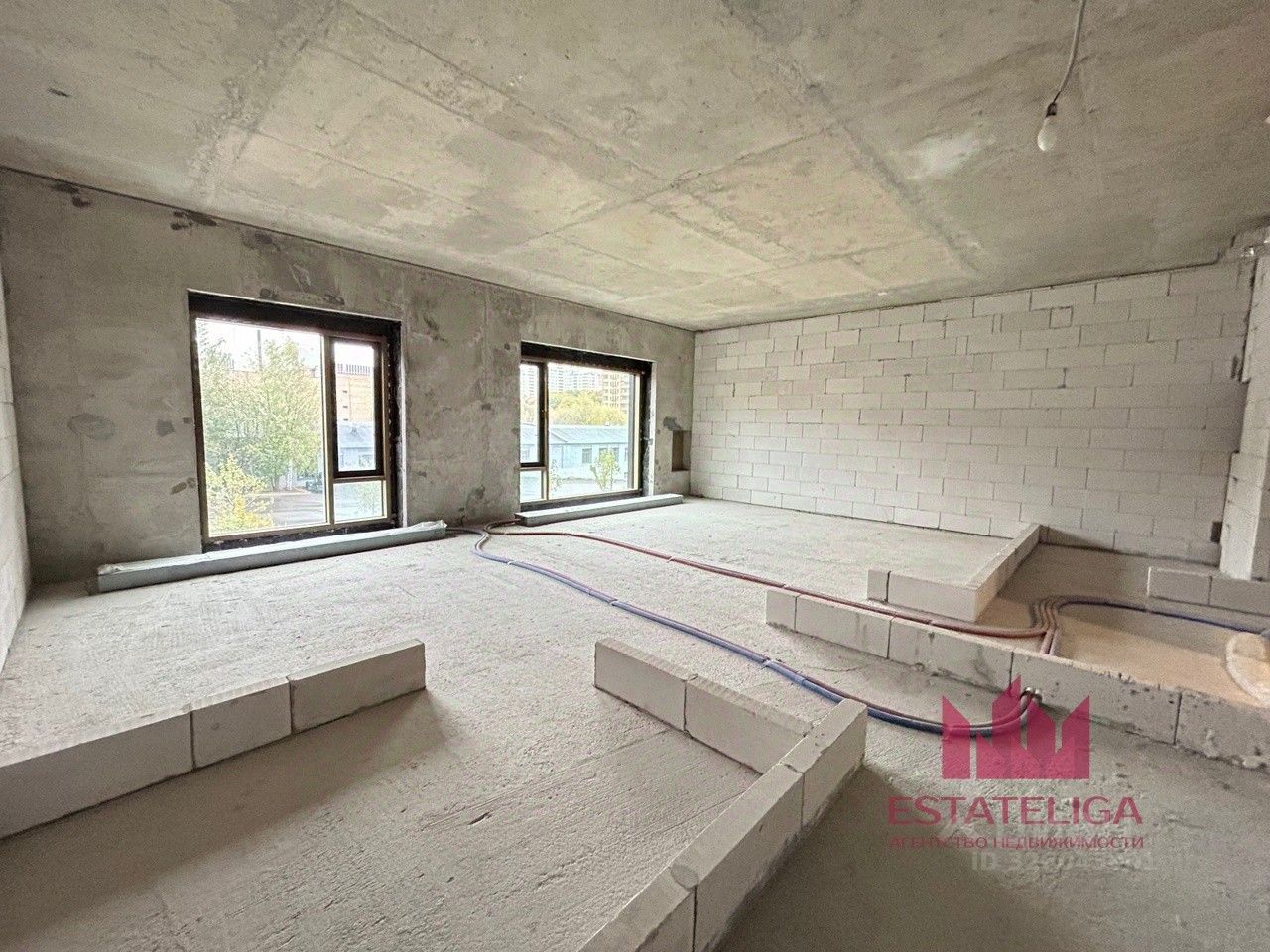 Продажа 2-комн квартиры на вторичном рынке Мосфильмовская улица, 1к10
