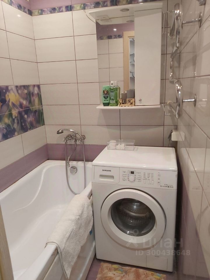 Продажа 2-комн квартиры на вторичном рынке Наро-Фоминск, улица Маршала Жукова, 169