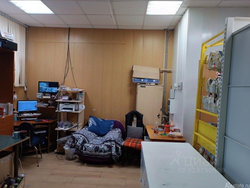 Аренда торгового помещения Ожерелье, улица Мира,  д. 2