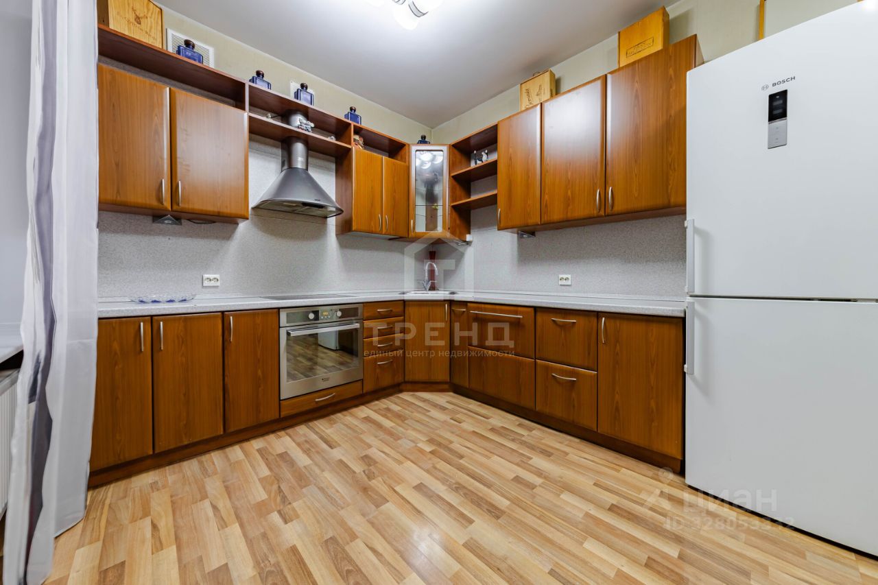 Продажа 2-комн квартиры на вторичном рынке Каменноостровский проспект, 39