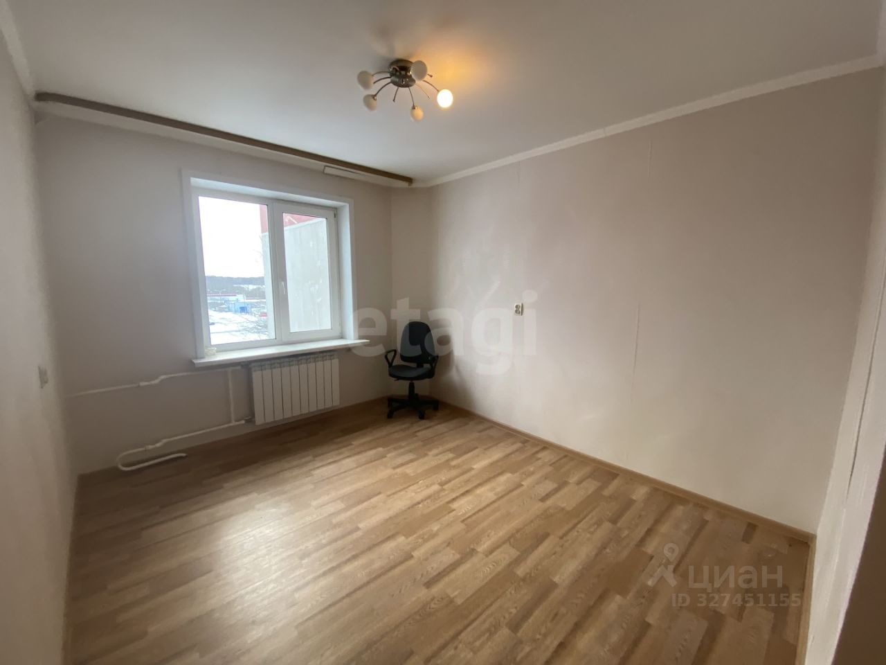 Продажа 2-комн квартиры на вторичном рынке Кириши, улица Строителей, 13