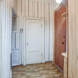 Продажа 2-комн квартиры на вторичном рынке улица Маринеско,  д. 9